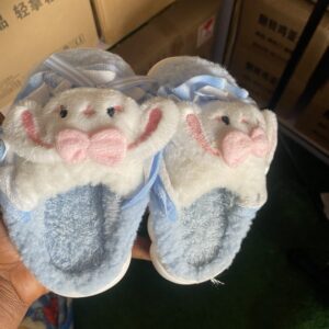 Thick sole slippers