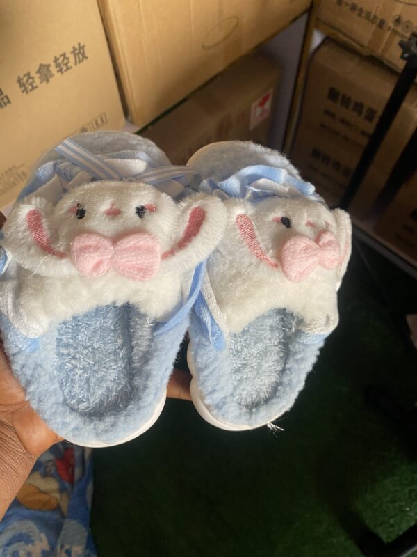 Thick sole slippers